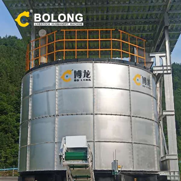 moisture regulated industrial fermenter
